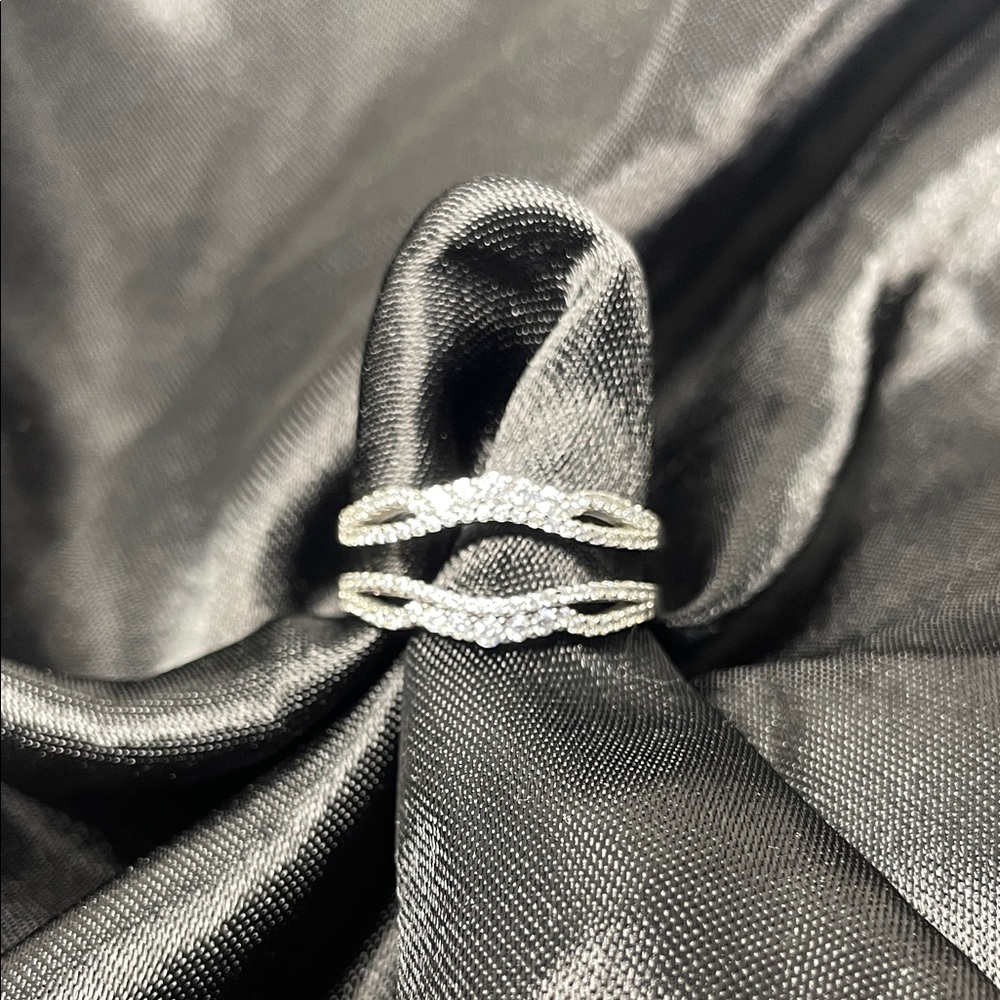 Elegant Twobirch silver tone ring wrap/guard size 8 cubic zirconia